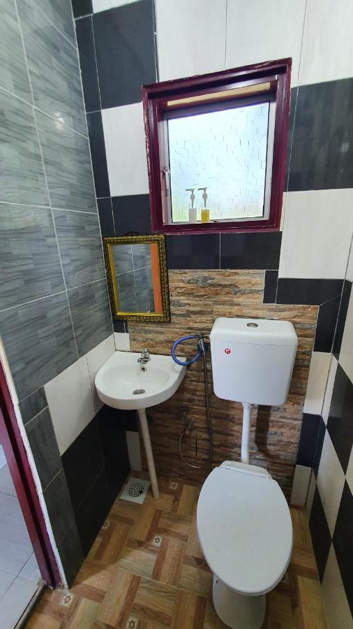 Chalet Kampong Semawar Kuala Kangsar Esterno foto