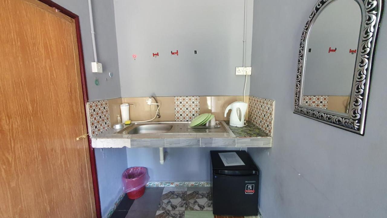 Chalet Kampong Semawar Kuala Kangsar Esterno foto