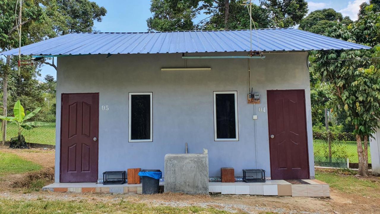 Chalet Kampong Semawar Kuala Kangsar Esterno foto