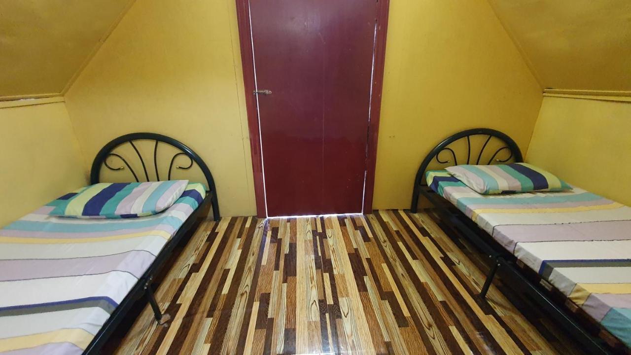 Chalet Kampong Semawar Kuala Kangsar Esterno foto