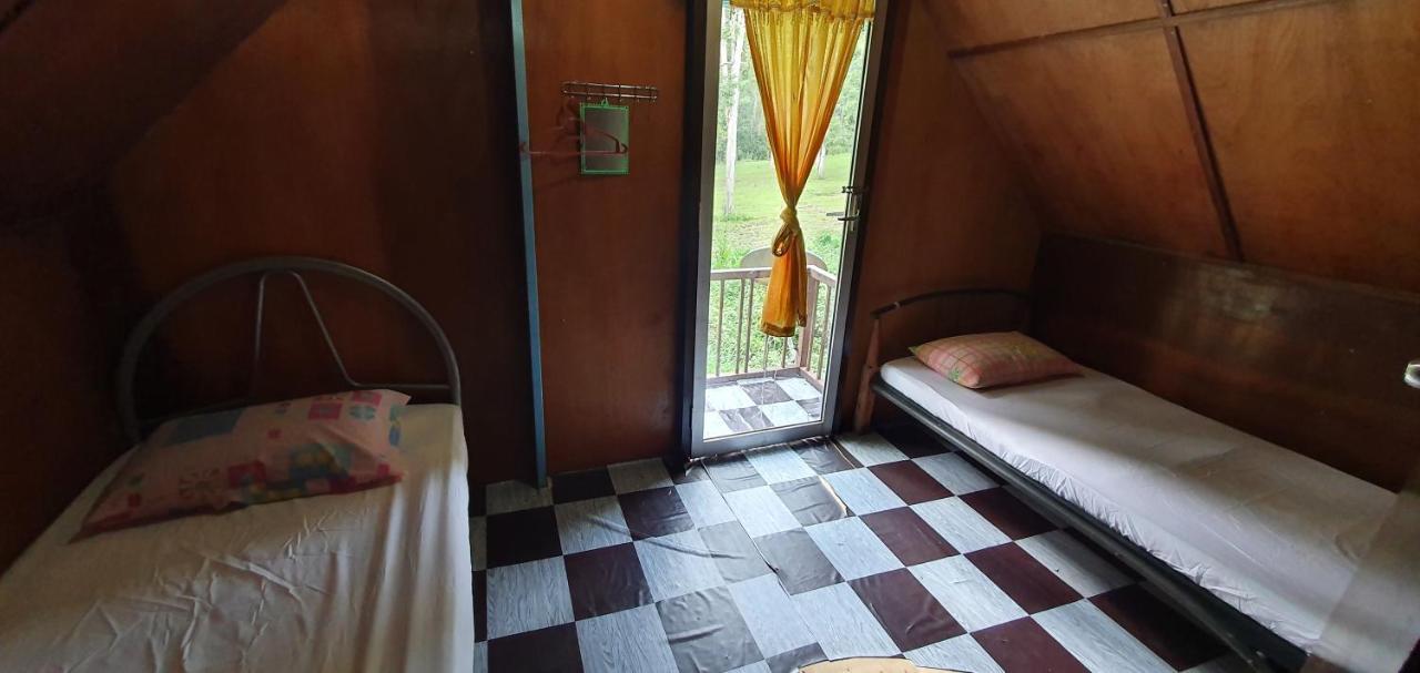 Chalet Kampong Semawar Kuala Kangsar Esterno foto