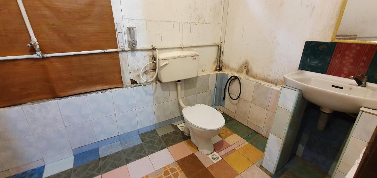 Chalet Kampong Semawar Kuala Kangsar Esterno foto