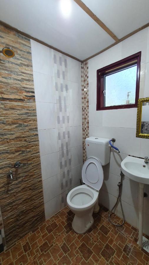Chalet Kampong Semawar Kuala Kangsar Esterno foto