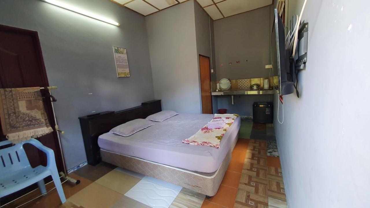 Chalet Kampong Semawar Kuala Kangsar Esterno foto
