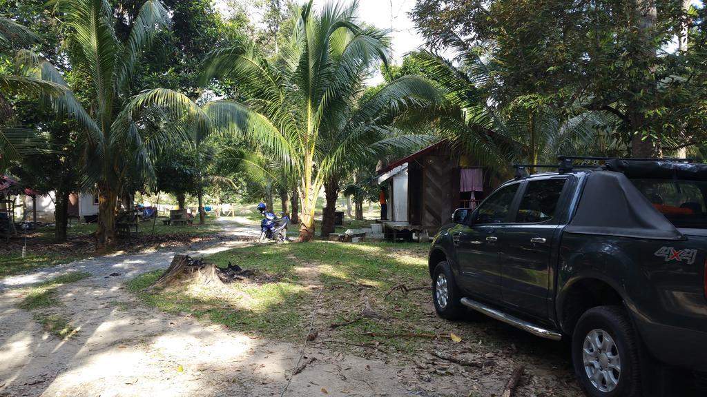 Chalet Kampong Semawar Kuala Kangsar Esterno foto