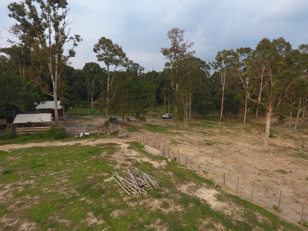 Chalet Kampong Semawar Kuala Kangsar Esterno foto