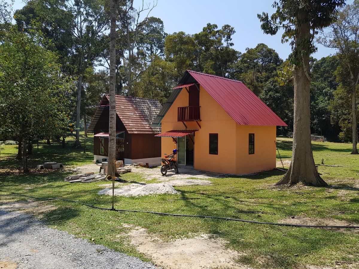 Chalet Kampong Semawar Kuala Kangsar Esterno foto